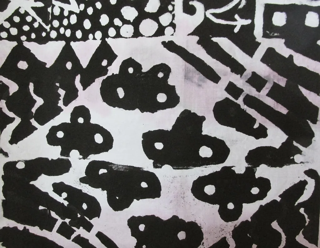black and white printed pattern
