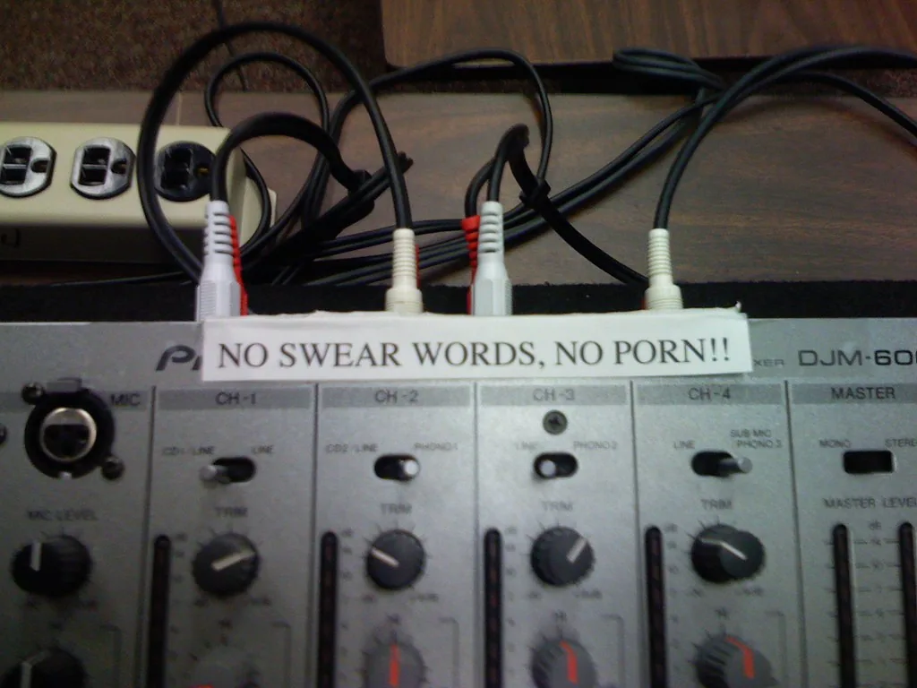 dj mixer